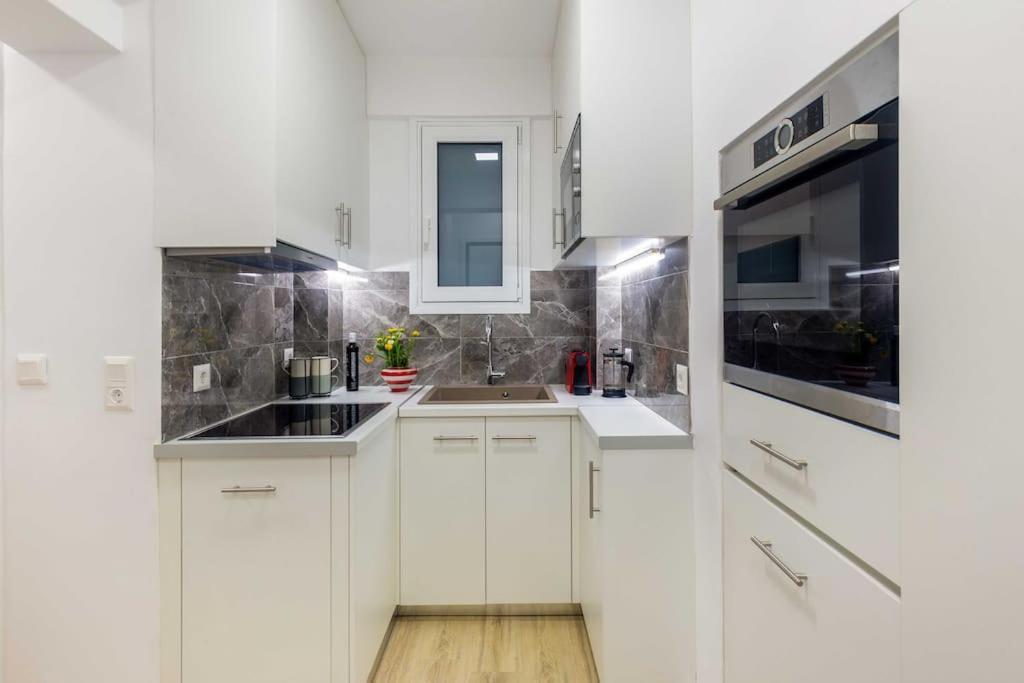 A Newly Fully Renovated Studio Athen Exterior foto